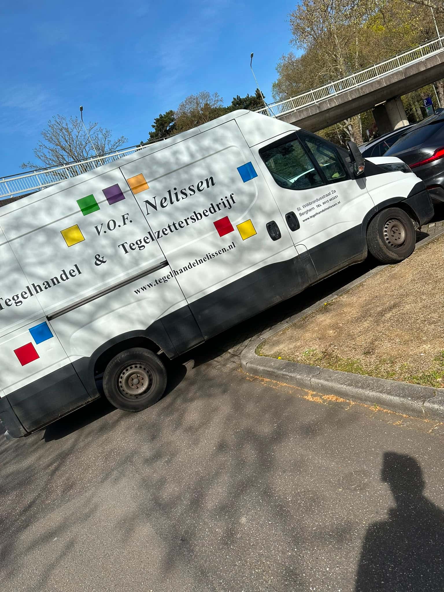 Nelissen bedrijfsbus, V.O.F. Tegelhandel & Tegelzettersbedrijf